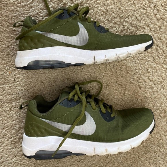Nike Air Max Army Green Women’s Shoes Size 6.5 - Picture 3 of 5